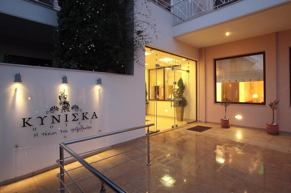 Kyniska Hotel Plitra Luaran gambar