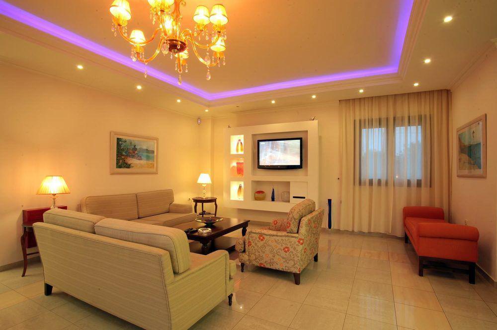 Kyniska Hotel Plitra Luaran gambar