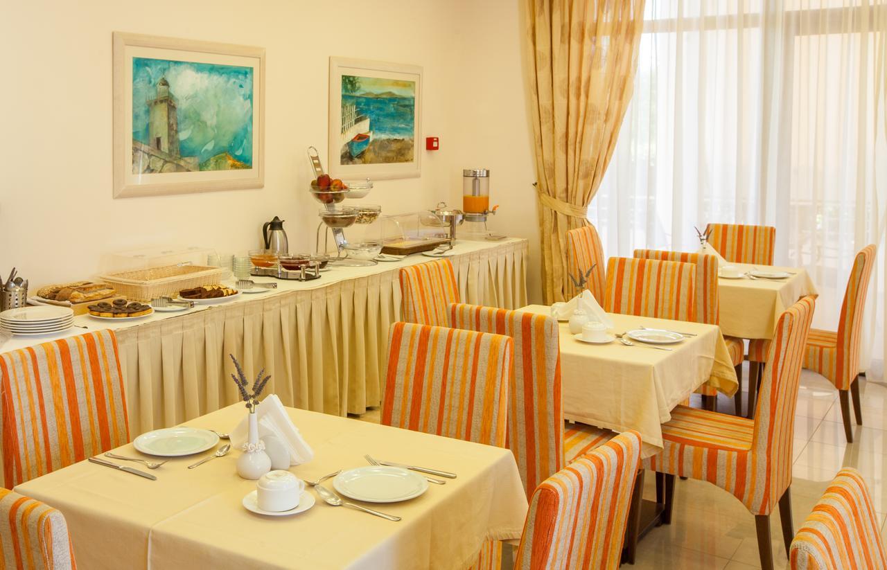 Kyniska Hotel Plitra Luaran gambar
