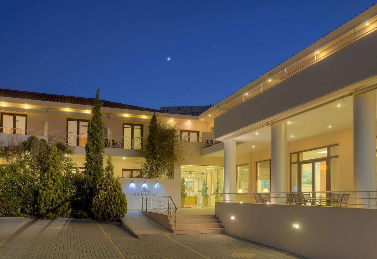 Kyniska Hotel Plitra Luaran gambar