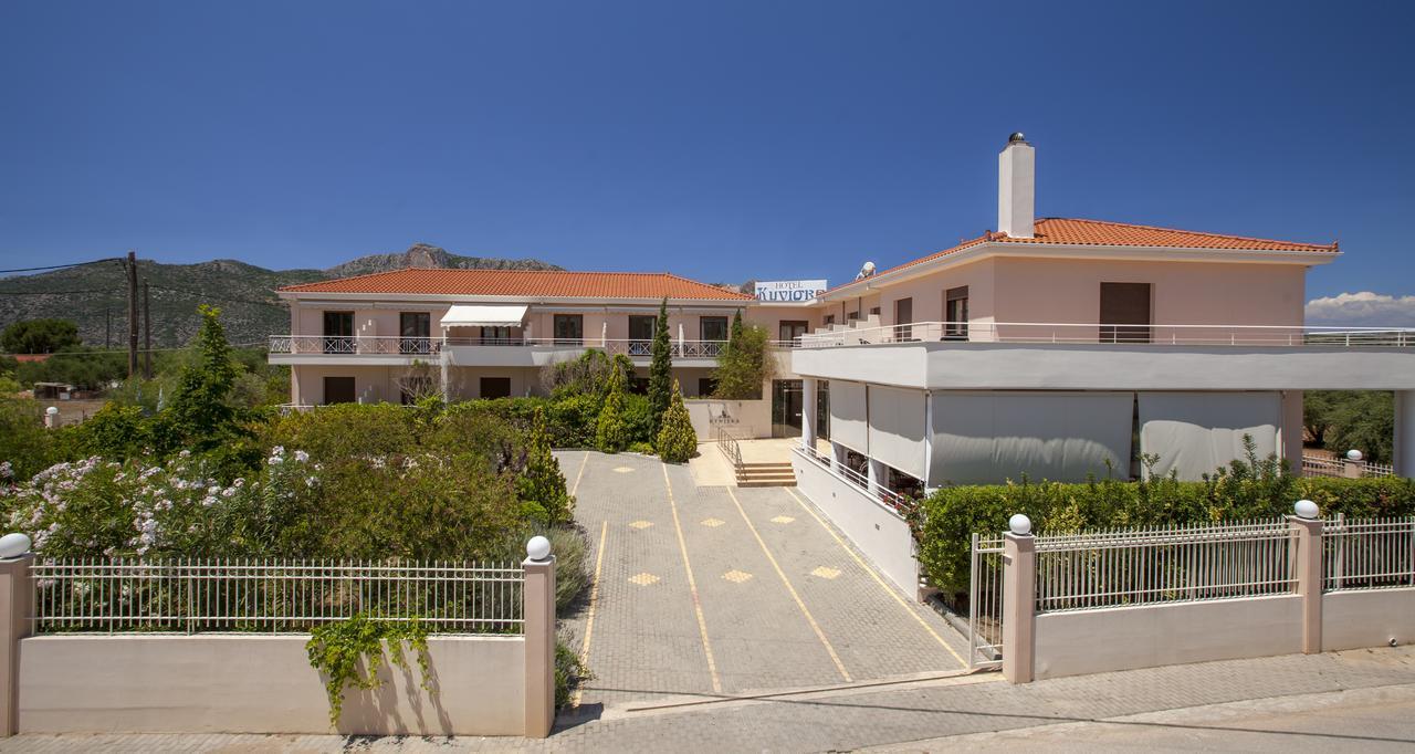Kyniska Hotel Plitra Luaran gambar