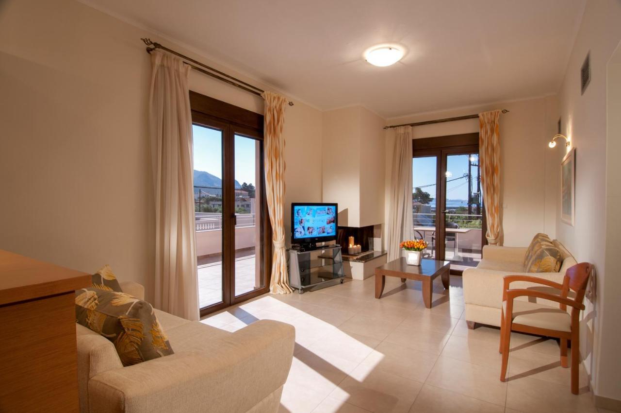 Kyniska Hotel Plitra Luaran gambar